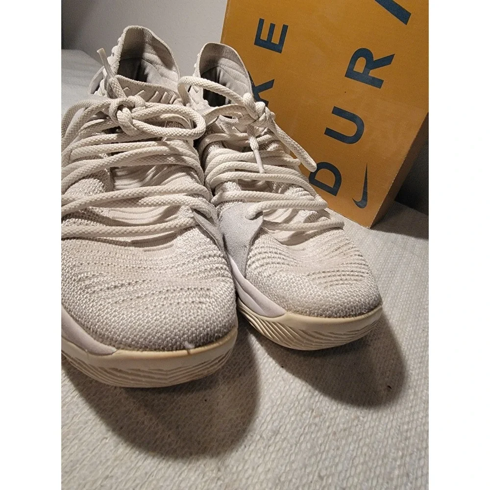 Nike KD 10 Numbers‎ Men's Size 9.5 Sneakers White Basketball Shoes